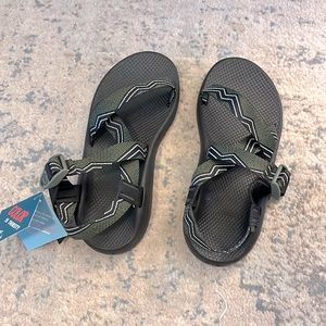 NWT Men’s Chacos